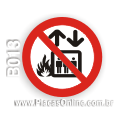 B013 - Placa Proibição: Proibido utilizar o elevador em caso de incêndio