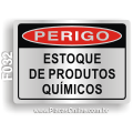 F032 - Placa PERIGO: Estoque de produtos químicos