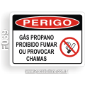 F039 - Placa PERIGO: Gás propano. Proibido Fumar ou provocar chamas